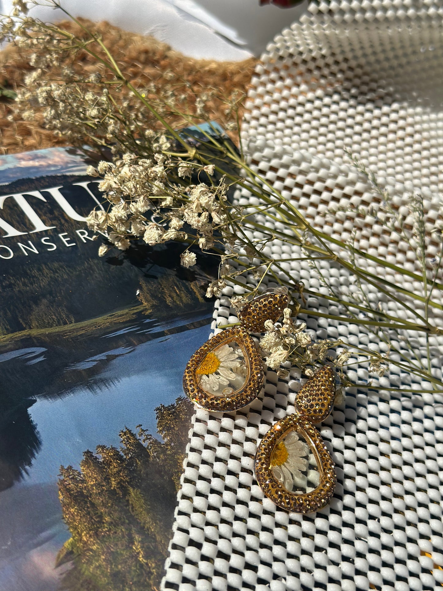 White Daisy Earrings