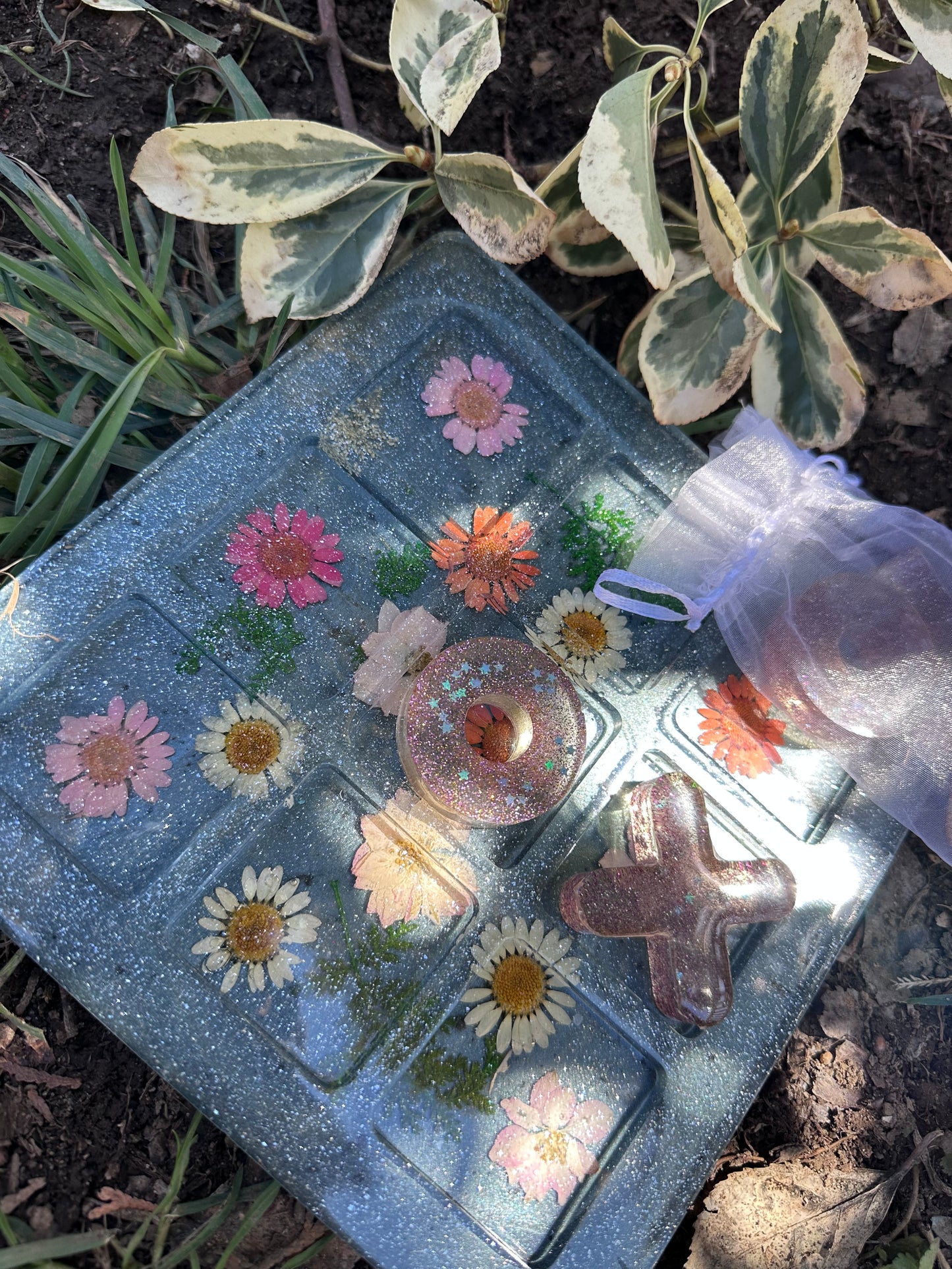 Resin Floral Tic-Tac-Toe
