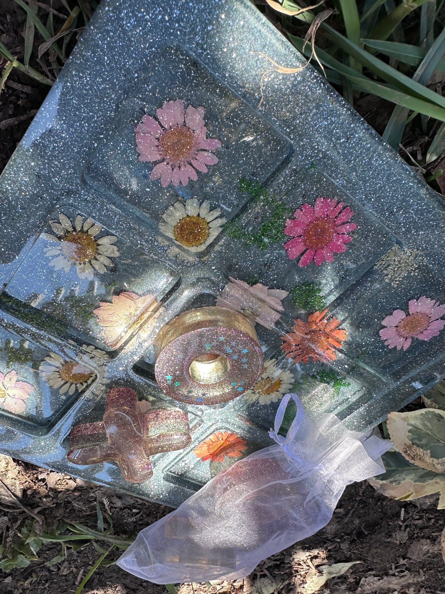 Resin Floral Tic-Tac-Toe
