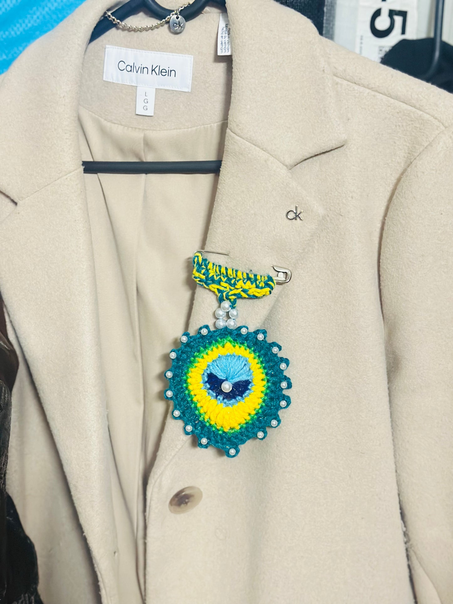 Crochet MorPankh Brooch